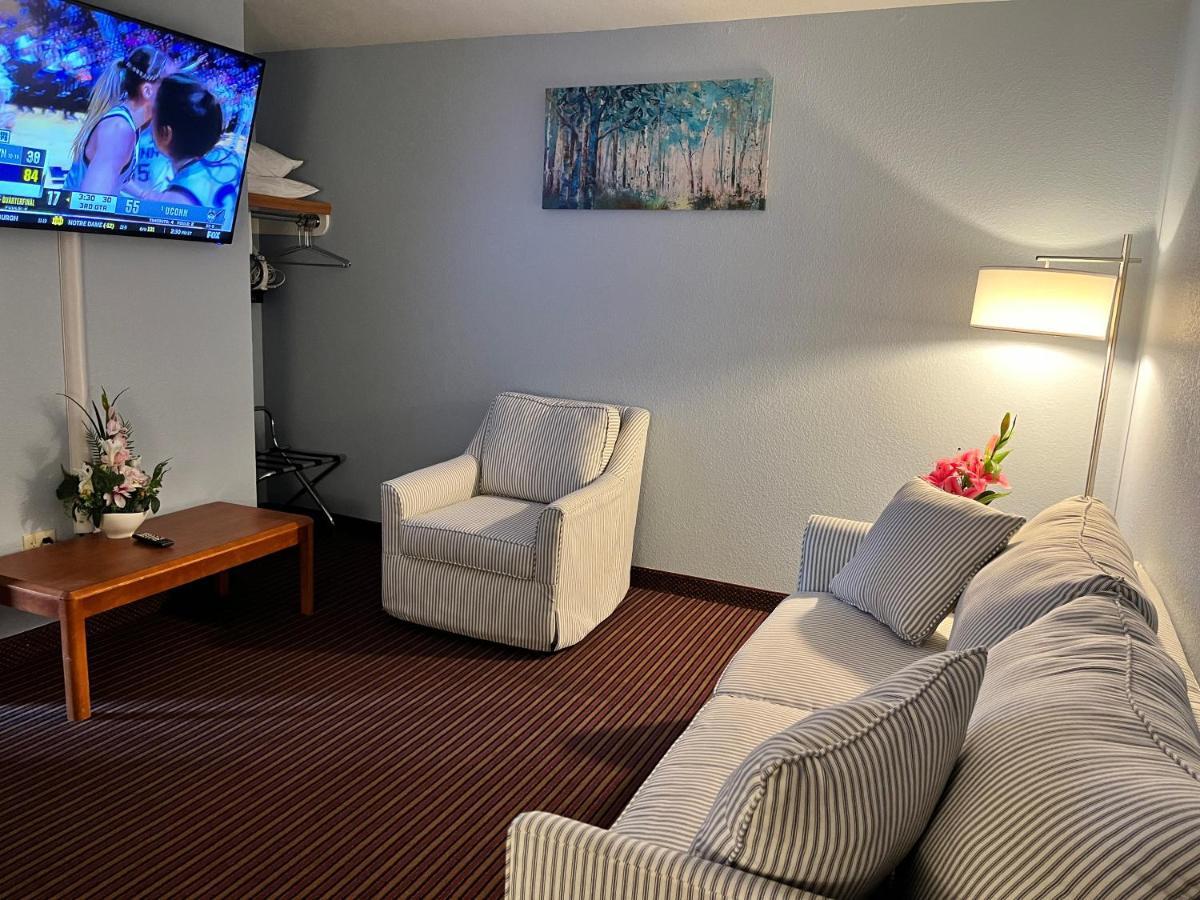Garnett Hotel & Rv Park Экстерьер фото